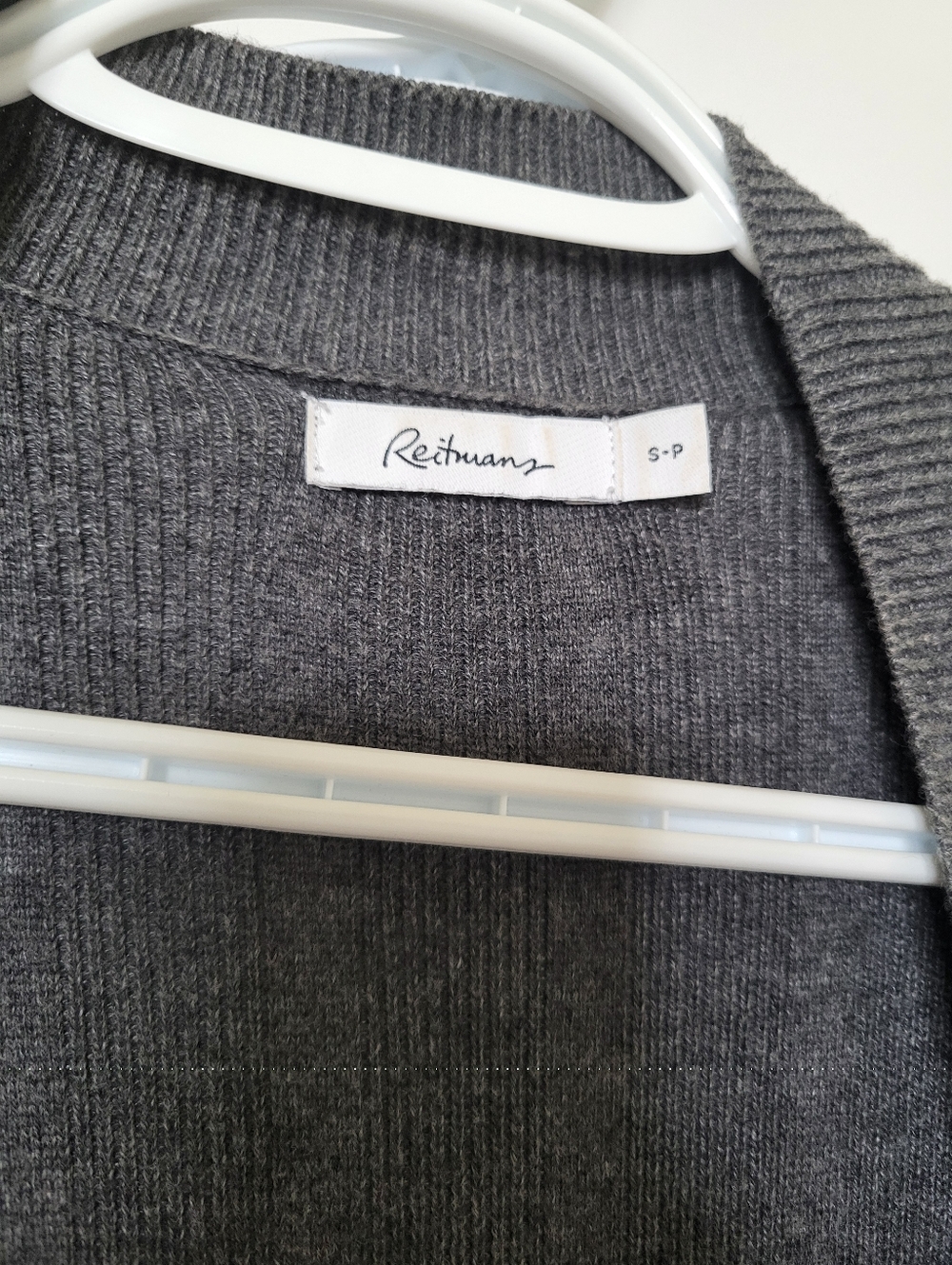 Reitmans Charcoal Gray Ribbed Sleeveless Longline Cardigan - Picture 3 of 4